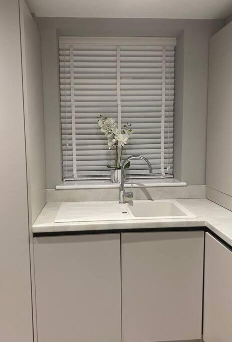 Rivendell Modern 2 Bedroom Apartment In St Peters Village Sleeps 6 Broadstairs Εξωτερικό φωτογραφία